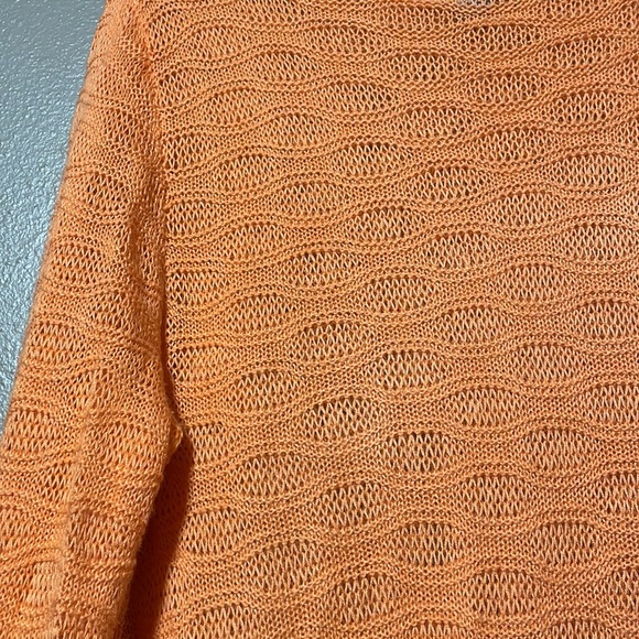 Chico’s - light orange wavy open weave 3/4 sleeve sweater w/ gathered tie sides - Picture 4 of 11